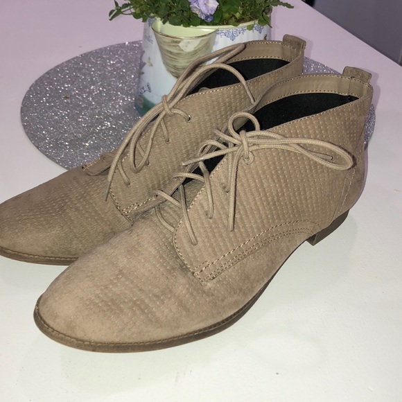 Indigo Shoes - Indigo rd. Tan ankle boots